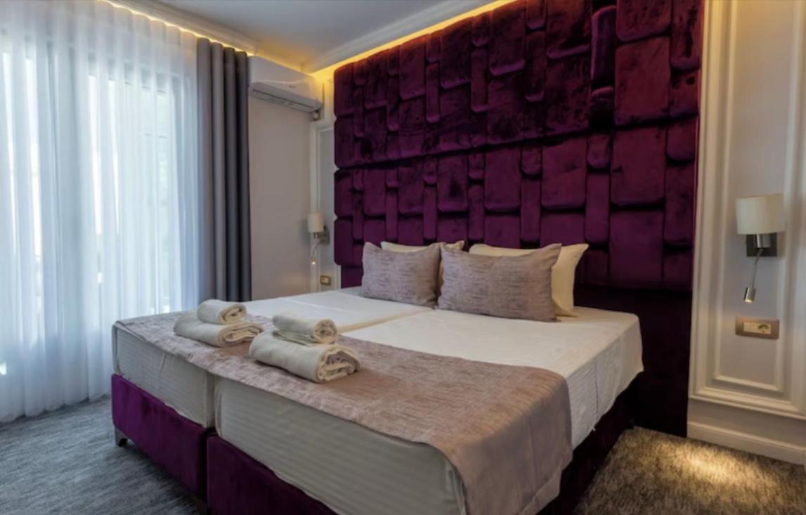 Hotel Garni Ideal Podgorica Bagian luar foto