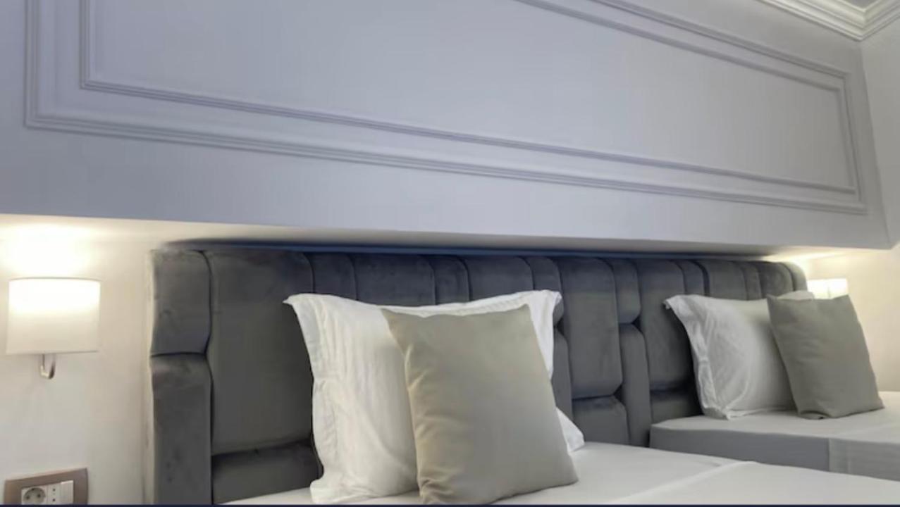 Hotel Garni Ideal Podgorica Bagian luar foto