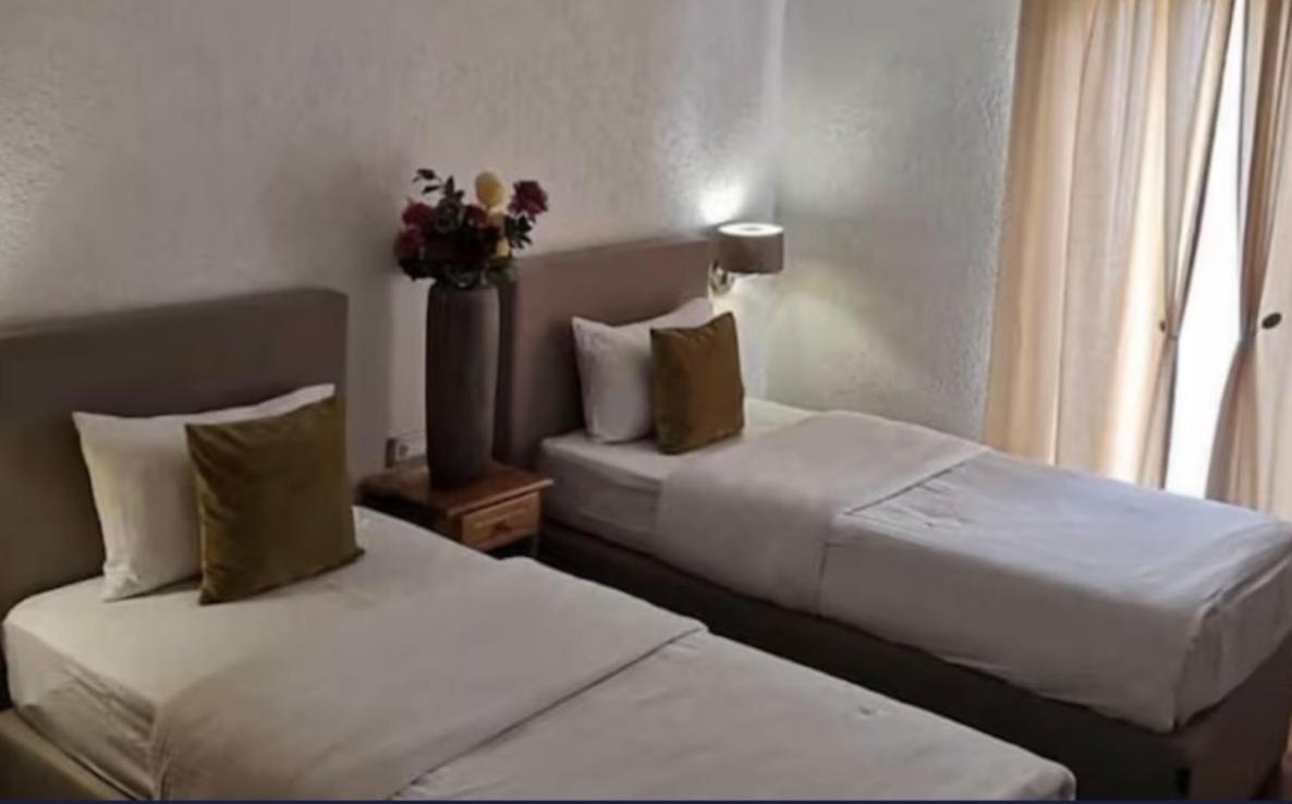Hotel Garni Ideal Podgorica Bagian luar foto