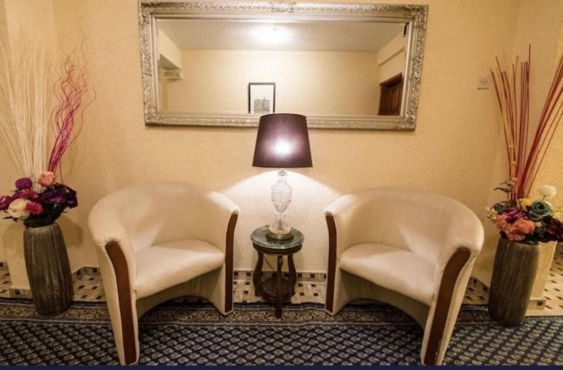 Hotel Garni Ideal Podgorica Bagian luar foto