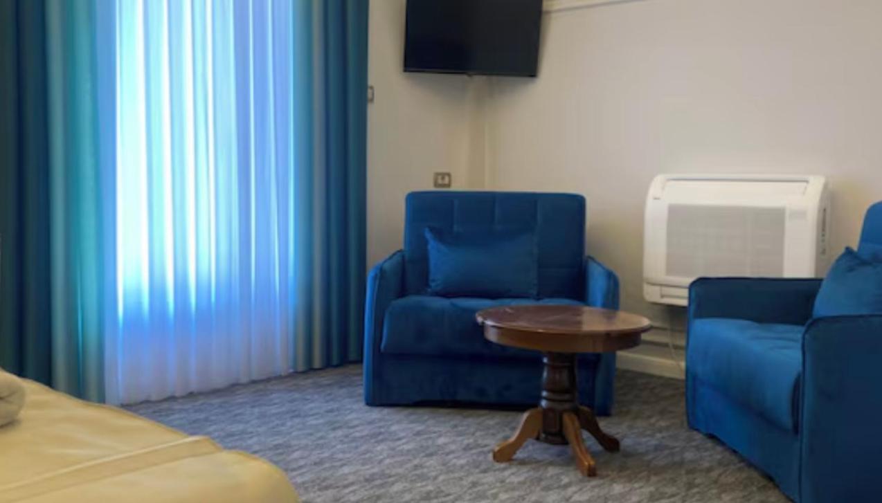 Hotel Garni Ideal Podgorica Bagian luar foto